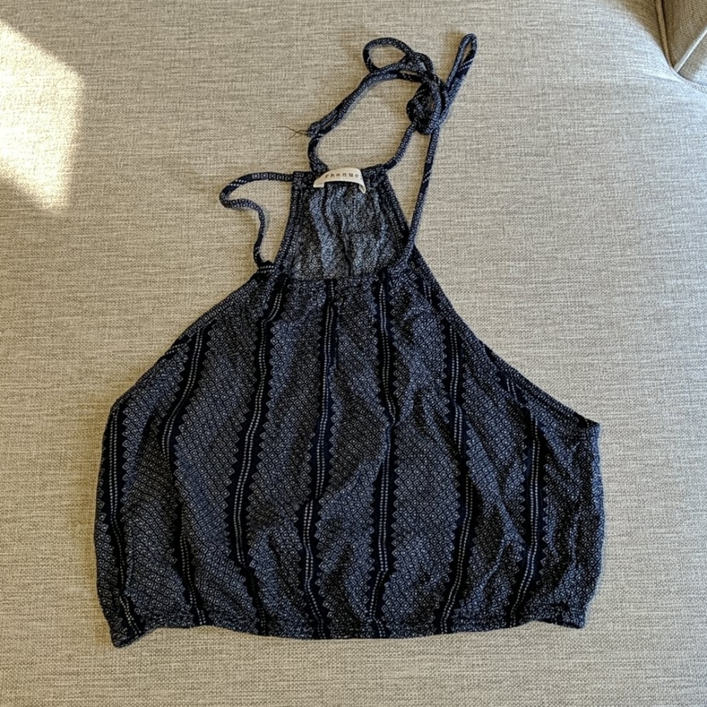 2/$15 Printed crop top